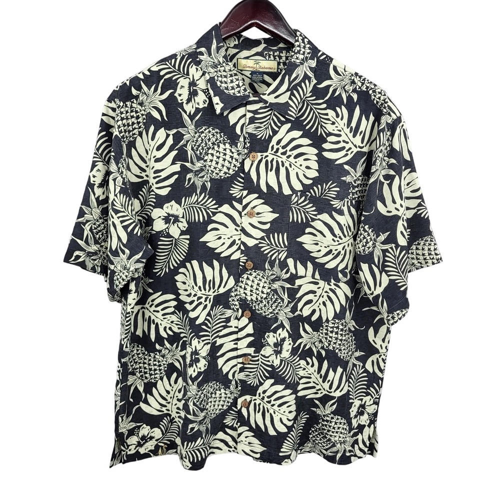 Tommy Bahama Hawaiian Shirt Mens Medium Pineapples Floral Button Up 100% Silk